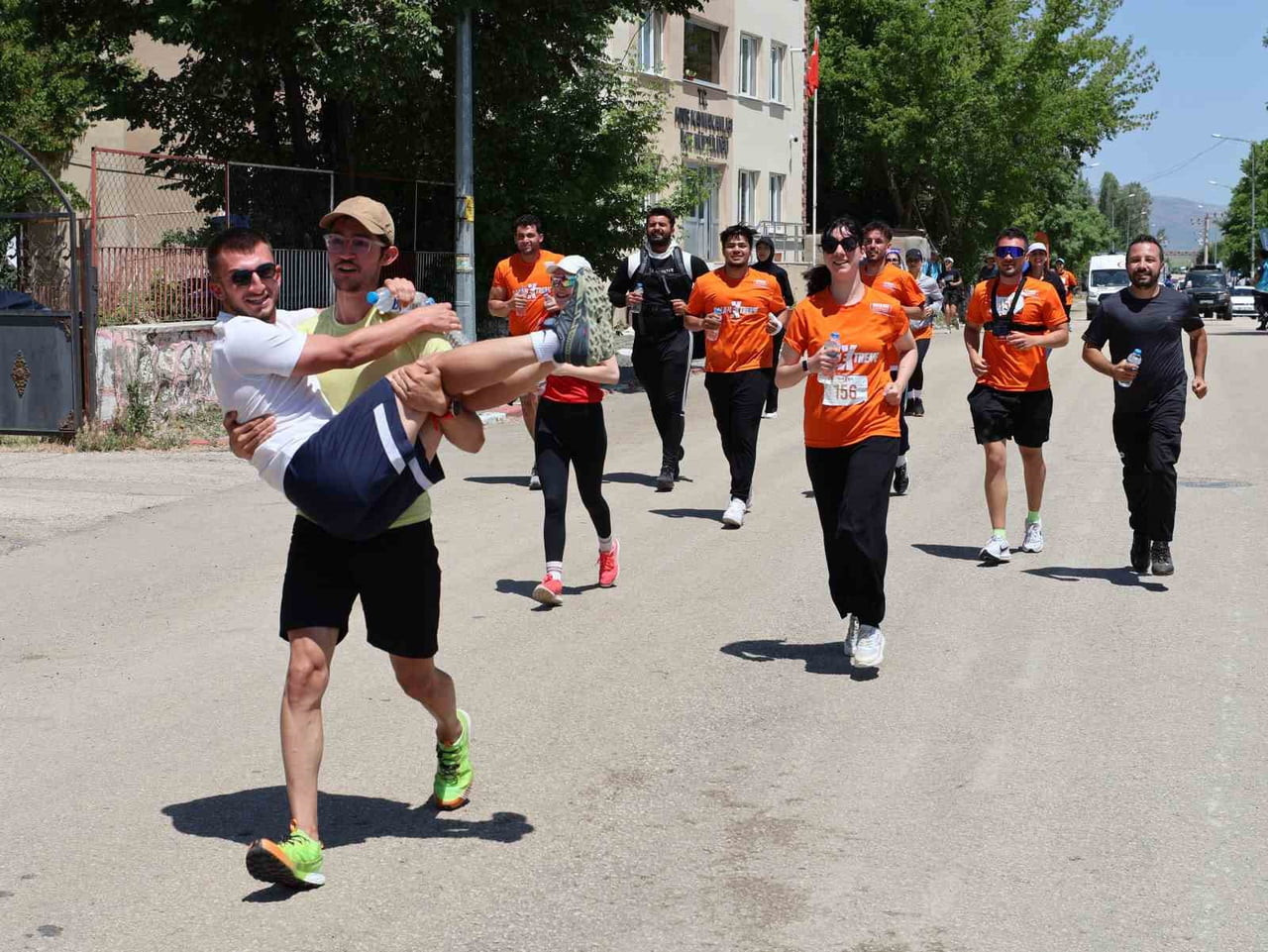 PALANEXTREME, HINIS İLÇESİNDE GERÇEKLEŞTİRİLEN KOŞU VE KAYA TIRMANIŞI YARIŞLARIYLA DEVAM...