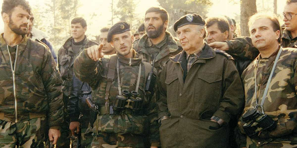 Paramiliter Ne Anlama Gelmektedir