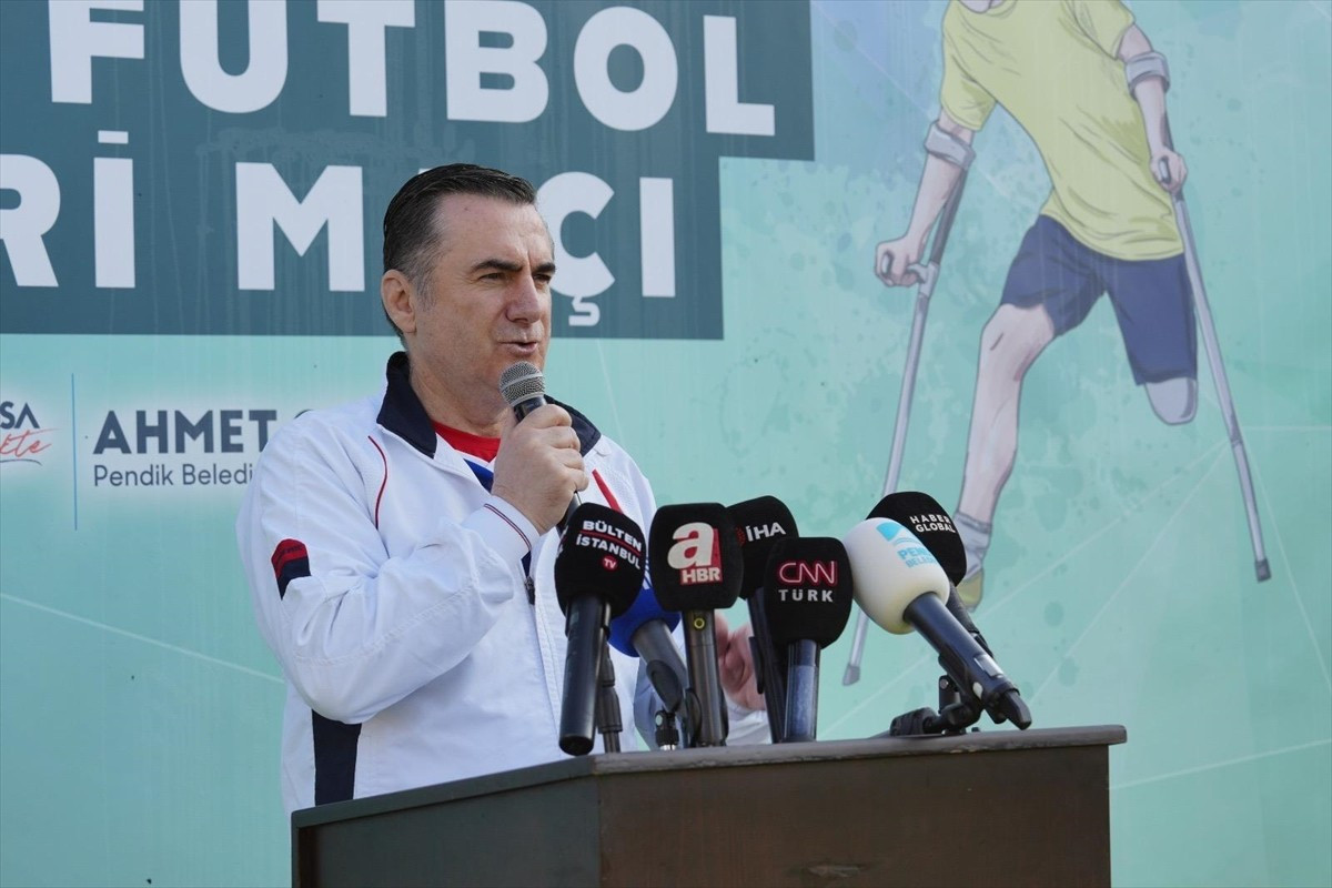 Pendik Belediyesi Ampute Futbol Takımı ile İstanbul Anadolu Adalet Sarayı'nın hakim ve savcılardan...