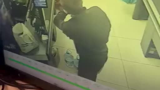 Pendik'te poşet kavgasında kasiyeri darp eden şüpheli tutuklandı