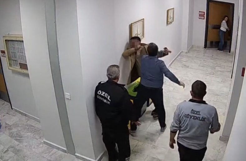 PERSONELİ DARP EDEN HASTANE MÜDÜRÜ AÇIĞA ALINDI.