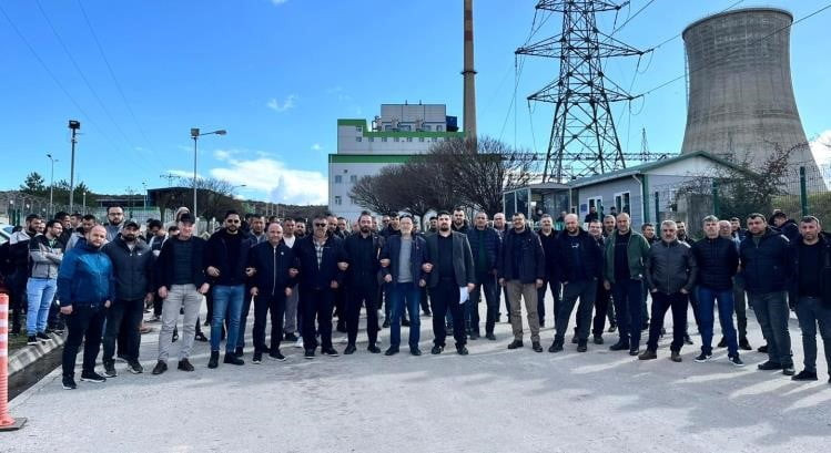 POLAT ELEKTRİK ÜRETİM İNŞAAT İTHALAT İHRACAT A.Ş.'DE ÇALIŞAN İŞÇİLER, ÜCRETSİZ İZİN KARARINA TEPKİ...