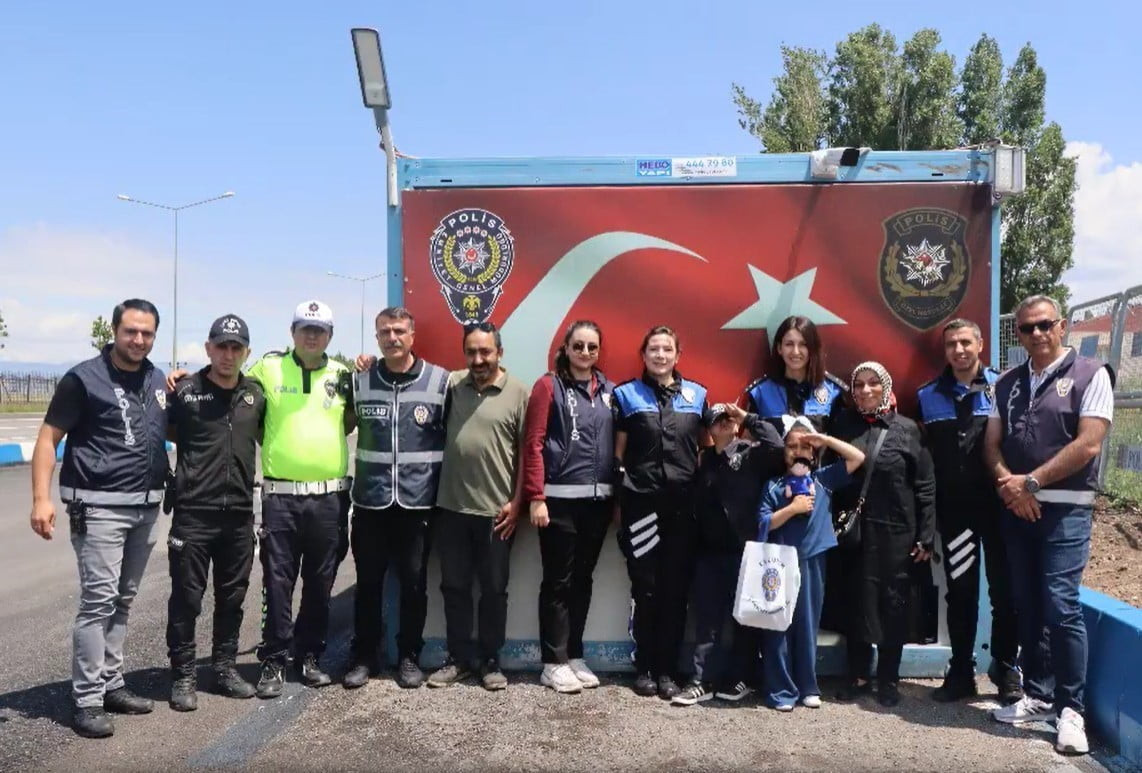 POLİS EKİPLERİNİN UYGULAMASINA ESİLA'DAN DESTEK