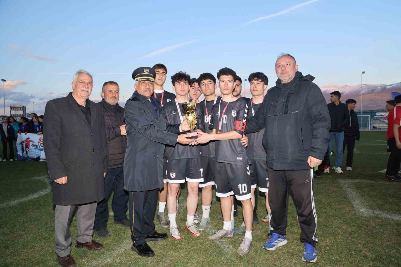 POLİS HAFTASI FUTBOL TURNUVASI TAMAMLANDI
