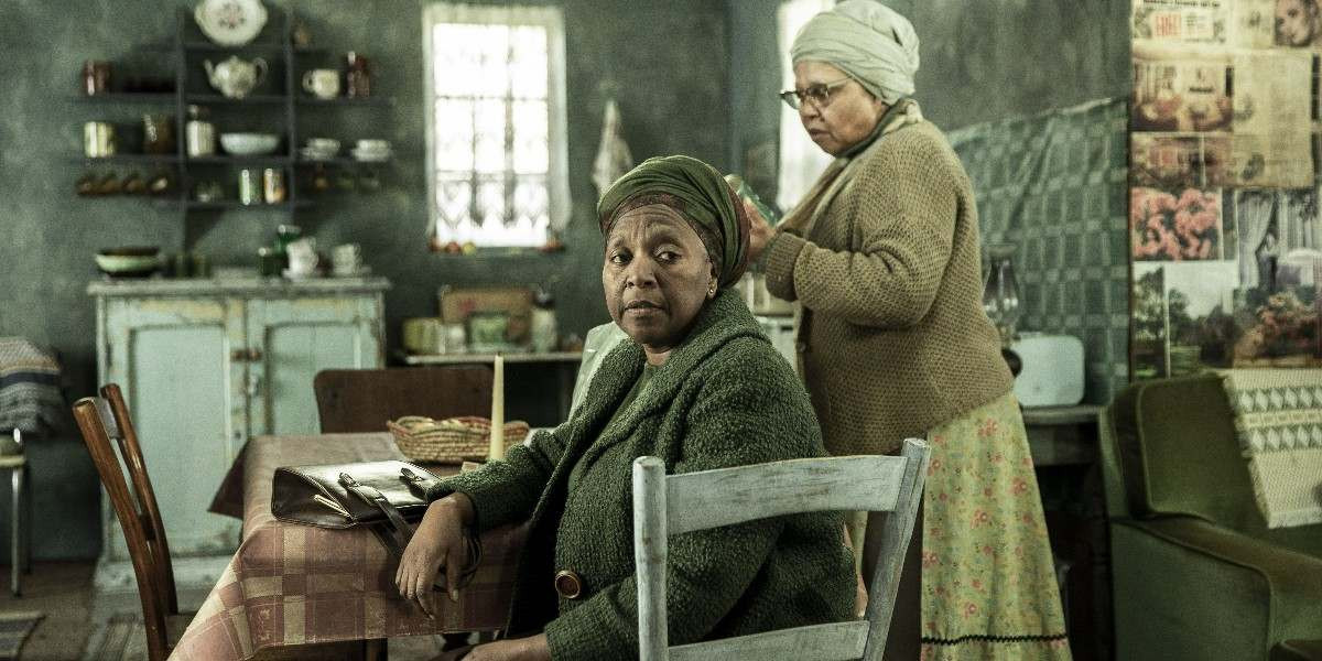 Poppie Nongena’nın Uzun Yolculuğu Konusu Nedir