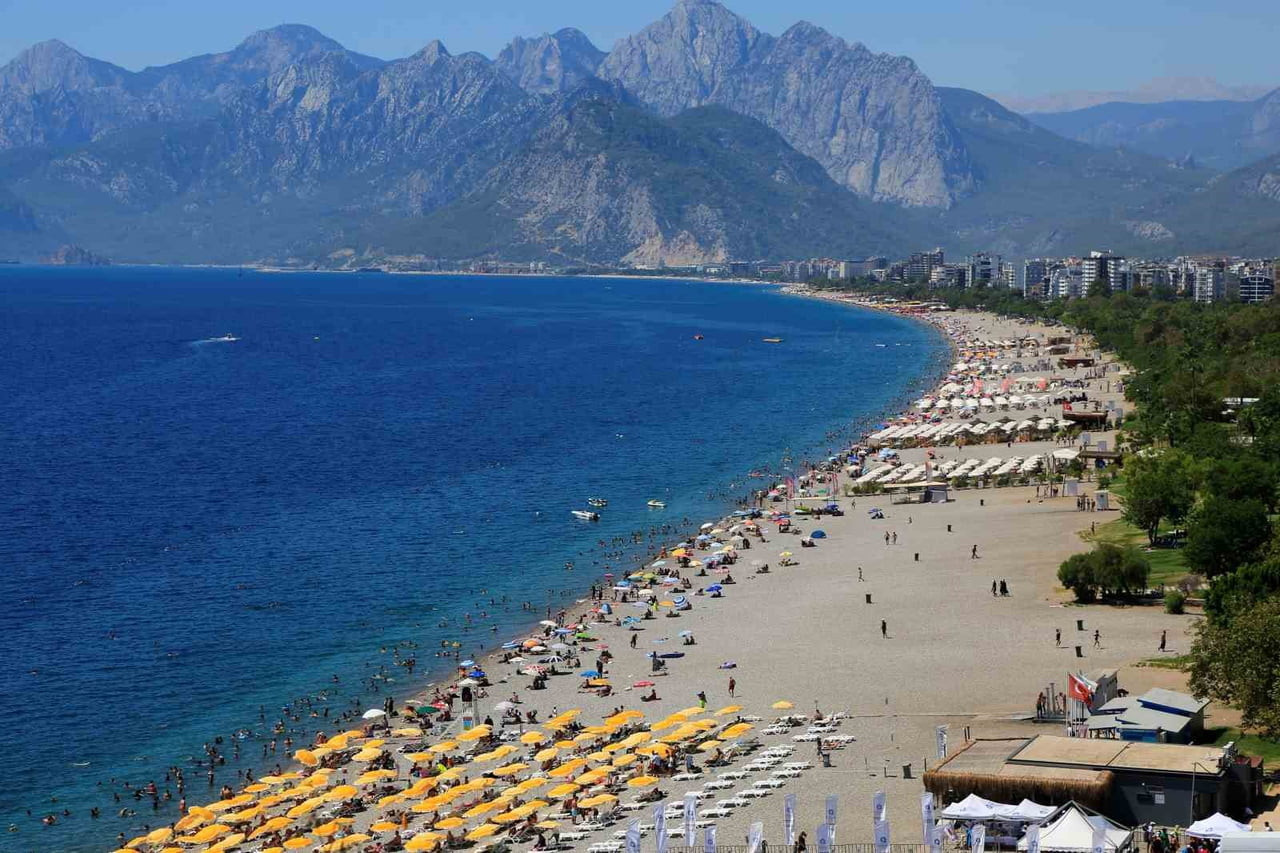 POYD BAŞKANI HAKAN SAATÇİOĞLU, KURBAN BAYRAMI TATİLİNİN ANTALYA TURİZMİ AÇISINDAN YOĞUN VE VERİMLİ...
