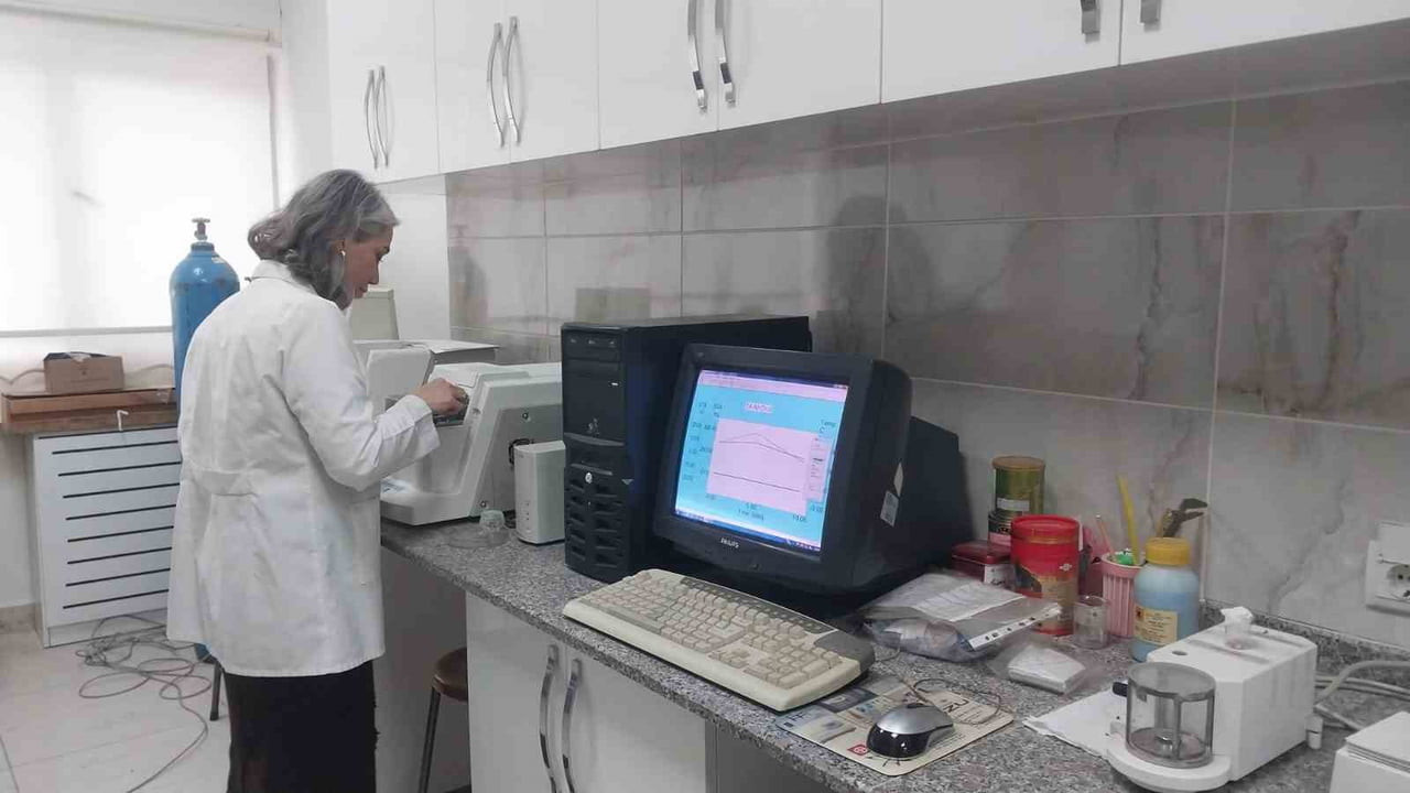 PROF. DR. CANAN AKSU CANBAY İLE  PROF. DR. SERDAR ALTIN ÖNCÜLÜĞÜNDE YÜRÜTÜLEN ORTAK TÜBİTAK...