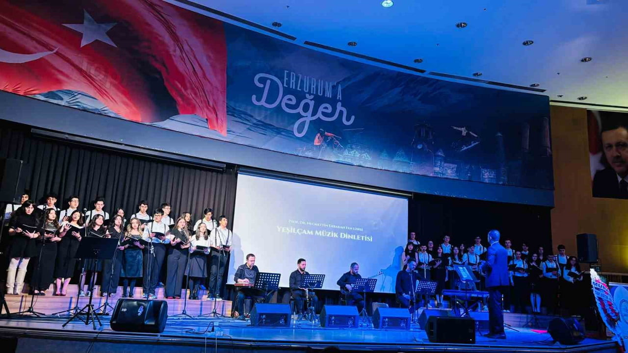 PROF. DR. NECMETTİN ERBAKAN FEN LİSESİ, MÜZİK ÖĞRETMENİ YUSUF DOĞAN’IN REHBERLİĞİNDE, OKUL KOROSU ...