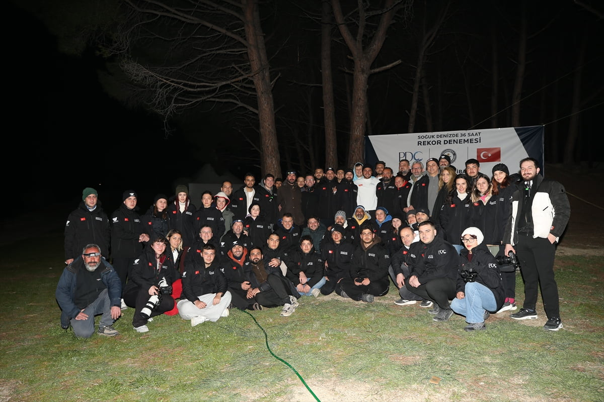 Profesyonel dalış eğitmeni Mazlum Kibar, 18 Mart Çanakkale Deniz Zaferi ve Şehitleri Anma Günü...