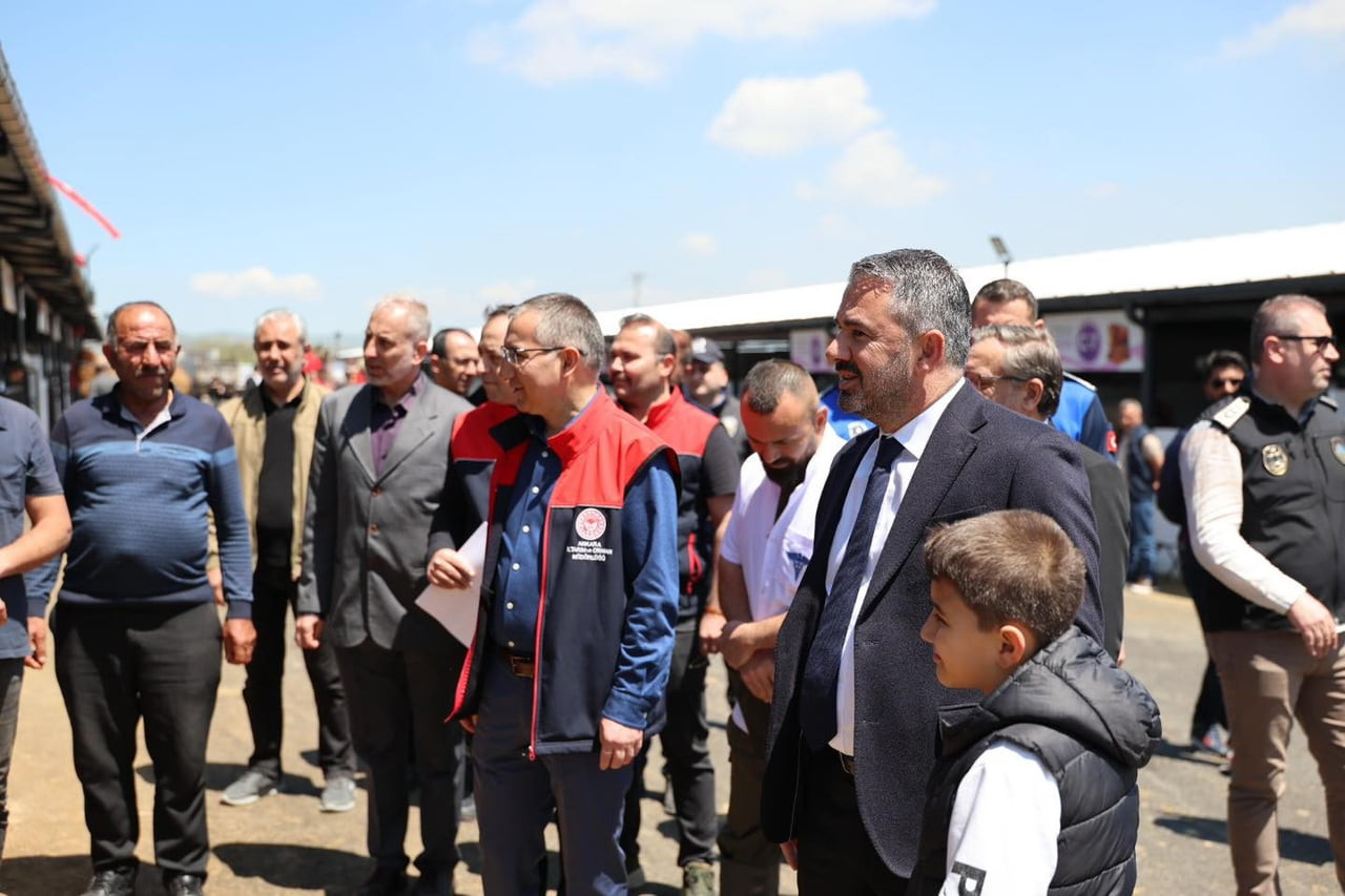 PURSAKLAR BELEDİYESİ, KURBAN BAYRAMI ÖNCESİNDE VATANDAŞLARIN KURBAN İBADETLERİNİ SAĞLIKLI...