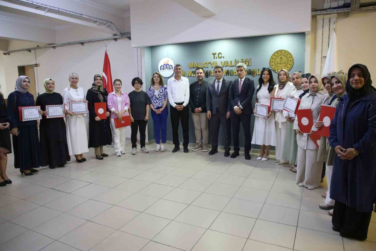 "AFET SONRASI ÖĞRETMENLERDE PSİKOSOSYAL İYİLEŞME PROGRAMI" BAŞARIYLA TAMAMLANDI