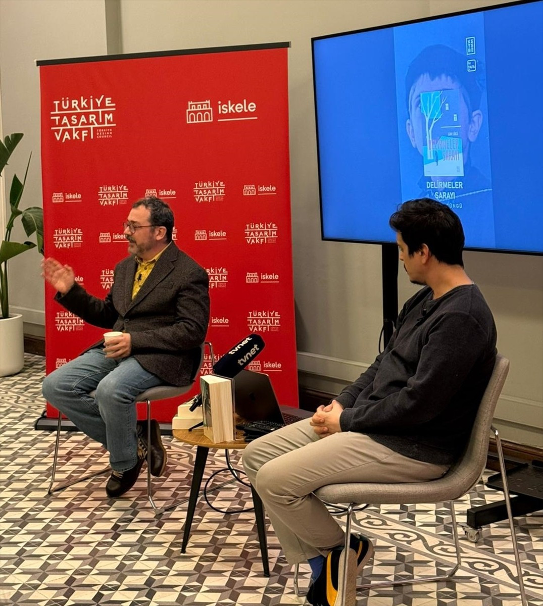 "Düş Kesiği", "Kış Bahçesi", "Deli Gömleği" ve "Hiçbir Şey Anlatmayan Hikayelerin İkincisi"...