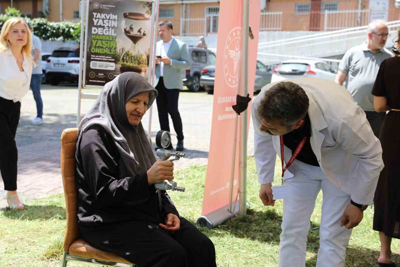 "HAREKET YAŞINI ÖĞREN, SAĞLIKLI YAŞA" KAMPANYASI KAPSAMINDA SAMSUN'DA VATANDAŞLARIN FİZİKSEL...