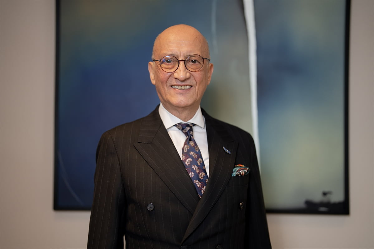 "Markanı Krizden Kurtar" ve "Marka Ol E Mi?" kitaplarının yazarı ve markalaşma ve pazarlama...