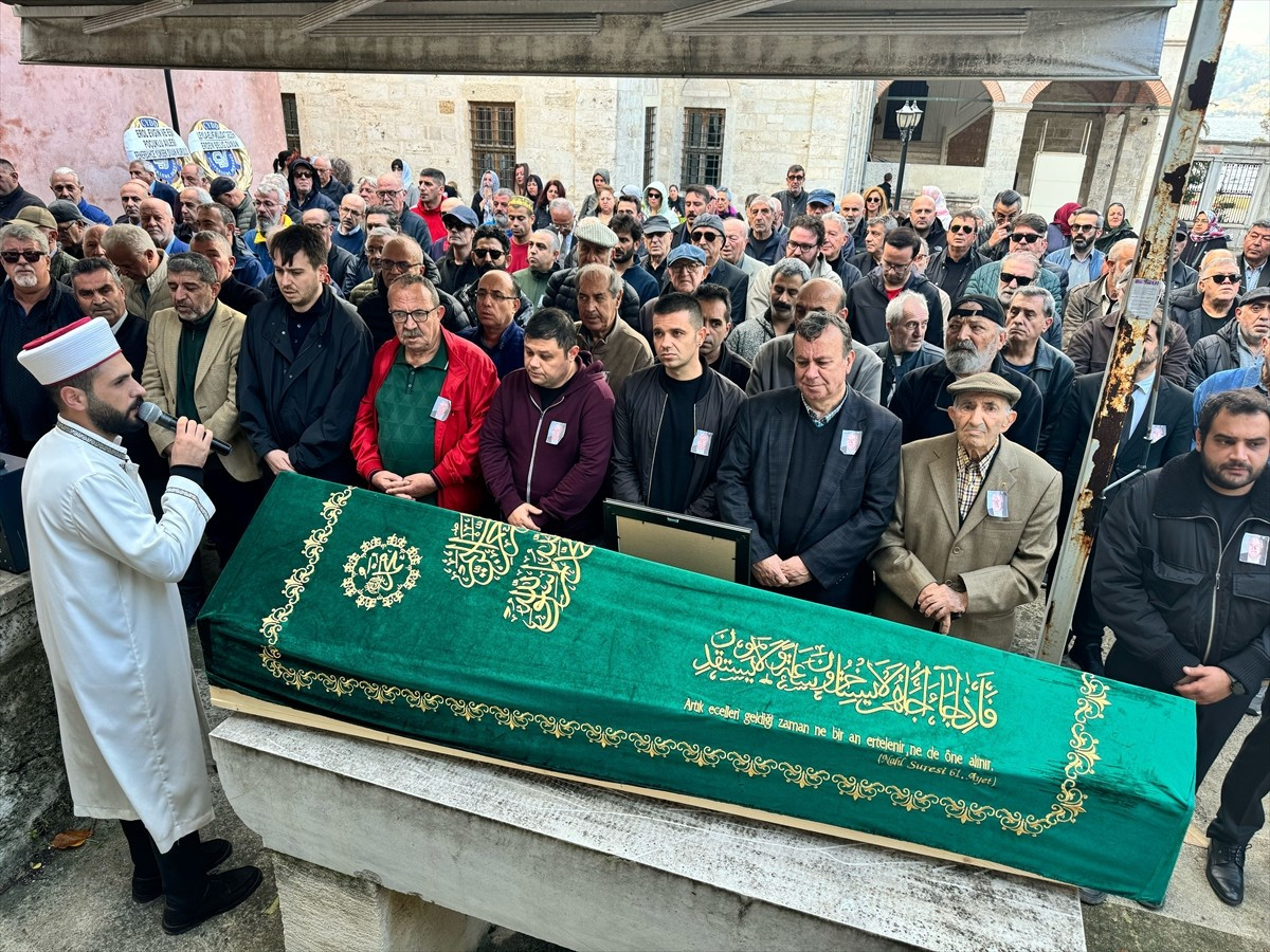 "Mesela Muzaffer" ve "Şüpheli Şemsettin" gibi karakterlerle hatırlanan oyuncu Ahmet Gülhan, son...
