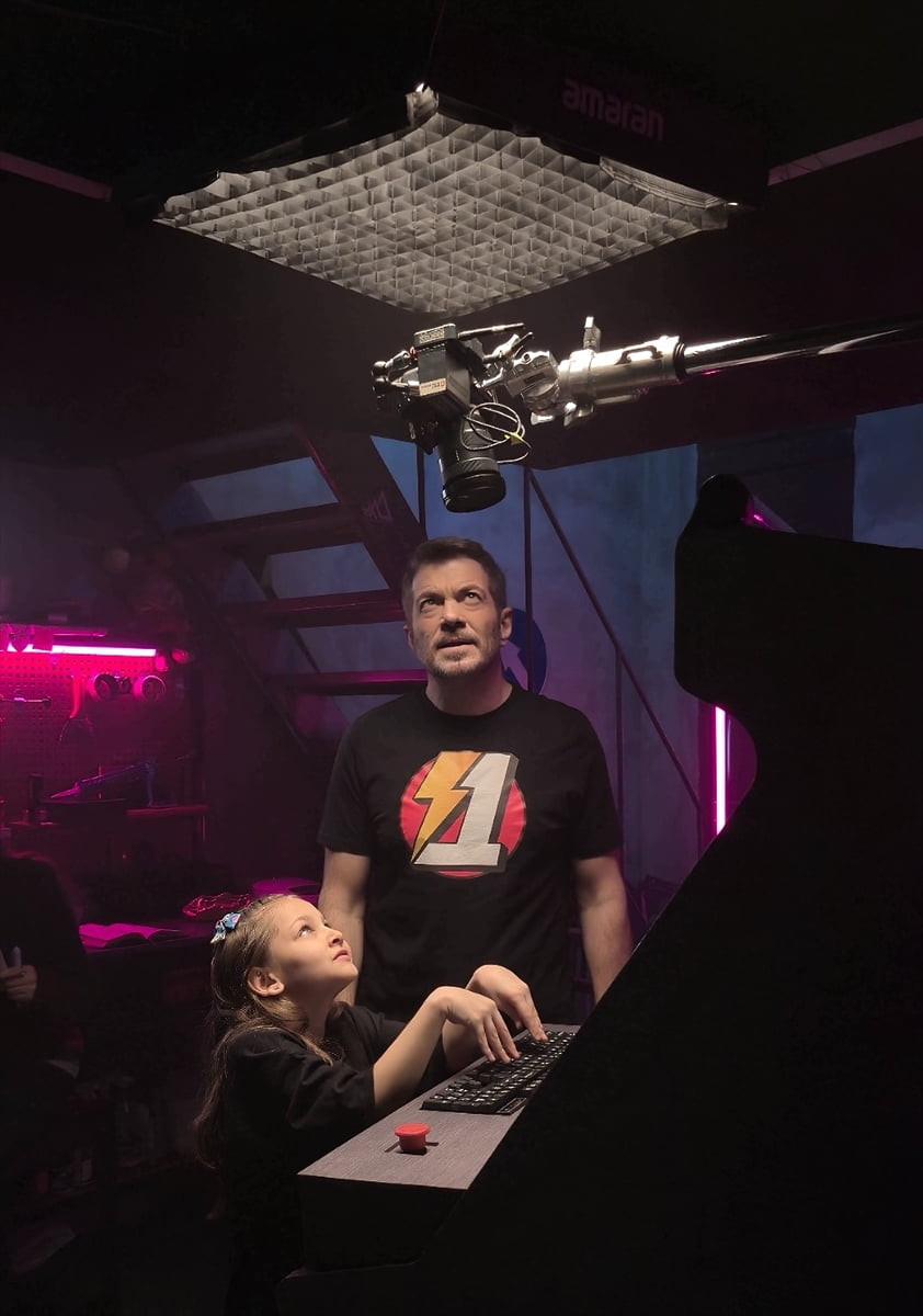 "Süper 1 Takım: Varol Abi'nin Çizgi Film Makinesi", 22 Mayıs'ta sinemaseverlerle buluşacak. Filmin...