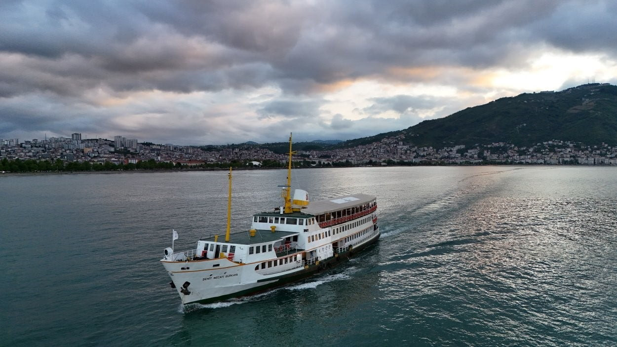 RESTORASYON SÜRECİ TAMAMLANAN ŞEHİT NECATİ GÜRKAYA GEMİSİ, ORDU'DA DENİZ TURİZMİ İÇİN SEFERLERİNE...