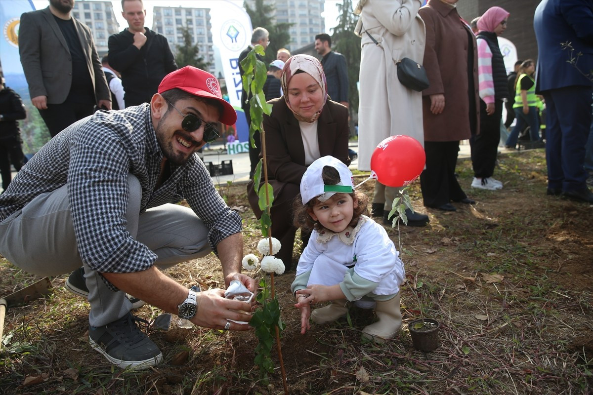 Rize'de de Recep Tayyip Erdoğan Üniversitesi Sağlık Bilimleri Fakültesi'nde, Milli Ağaçlandırma...