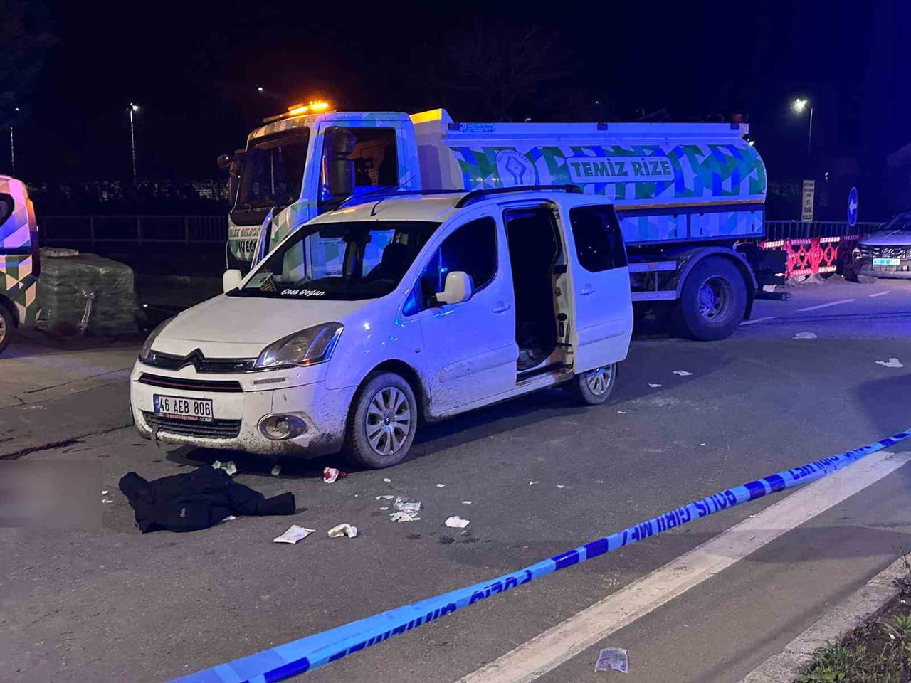 RİZE’DE BİR İNŞAAT ŞANTİYESİNDE ÇIKAN TARTIŞMA BIÇAKLI KAVGAYA DÖNÜŞÜNCE 2 İŞÇİ...