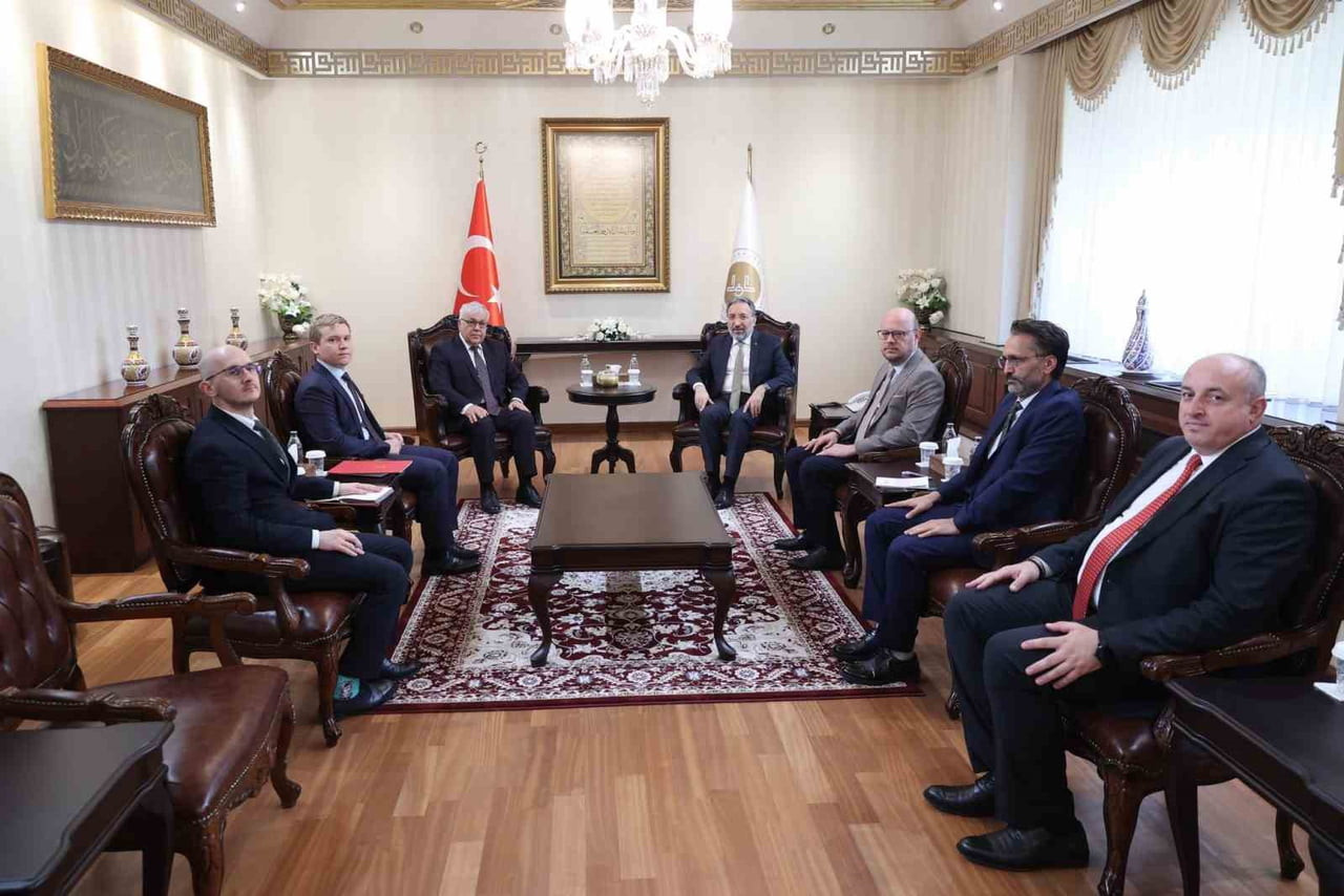 RUSYA'NIN TÜRKİYE BÜYÜKELÇİSİ SERGEY VERSHİNİN, TÜRKİYE DİYANET İŞLERİ BAŞKANI SAFİ ARPAGUŞ İLE...