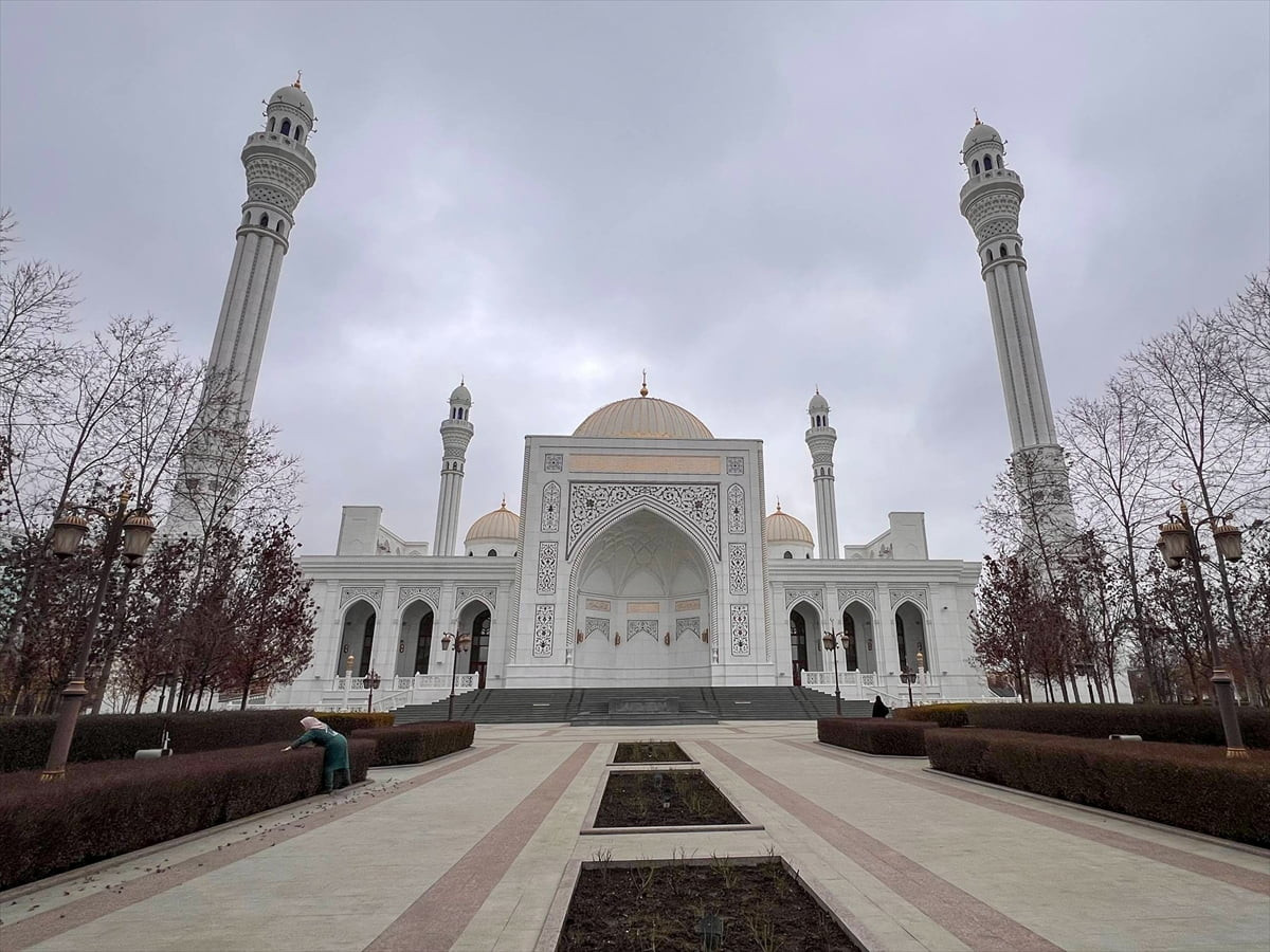 Rusya’da İslam kültürünün ve dini mimarinin sembol yapılarından biri olarak öne çıkan, Hazreti...