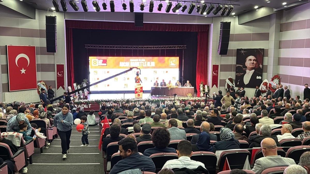 Saadet Partisi, 8. Çorlu İlçe Kongresi, Genel Başkan Mahmut Arıkan'ın katılımıyla...
