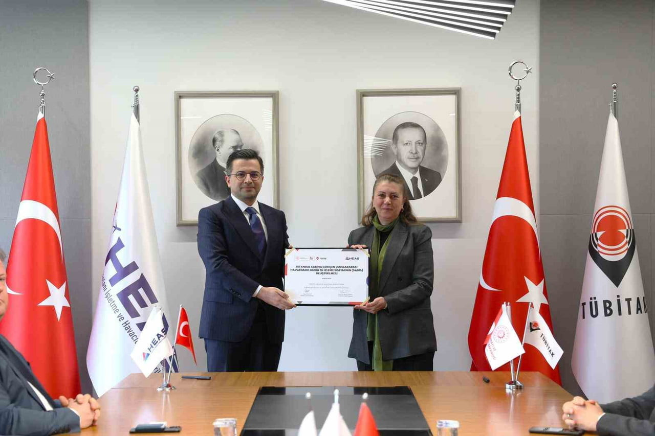 SABİHA GÖKÇEN HAVALİMANI’NDA GÜRÜLTÜ KİRLİLİĞİNİ AZALTMAYA YÖNELİK, YAPAY ZEKA DESTEKLİ YENİ BİR...