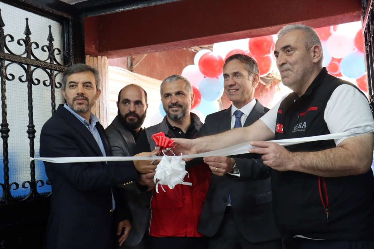 Sadakataşı Derneği ve İHA Avusturya İnsani Yardım Organizasyonu, Lübnan'daki Filistin mülteci...