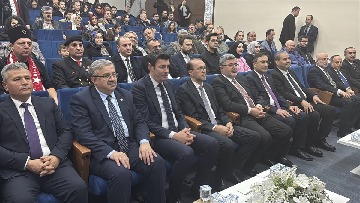 Sağlık Bakan Yardımcısı Nurullah Okumuş, senaristliğini yaptığı "Görev Tamamlandı Asker" adlı kısa...