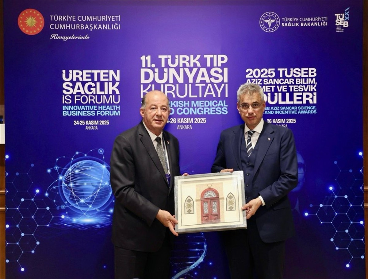 Sağlık Bakanı Kemal Memişoğlu, 11. Türk Tıp Dünyası Kurultayı kapsamında Kuzey Kıbrıs Türk...
