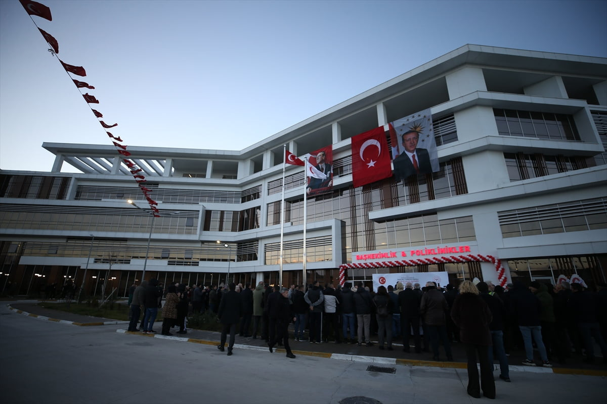 Sağlık Bakanı Memişoğlu, Balıkesir'in Susurluk ilçesindeki Susurluk Devlet Hastanesinin açılış...