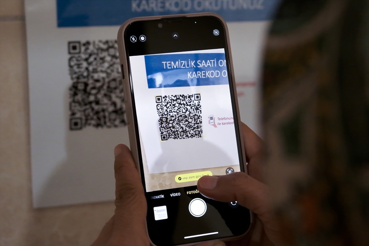 Sağlık Bakanlığı Kamu Hastaneleri Genel Müdürlüğü, farklı illerde pilot olarak uygulanan "QR Kod...