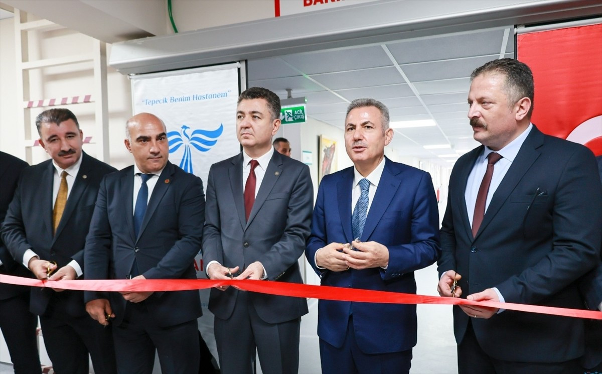 Sağlık Bilimleri Üniversitesi İzmir Tepecik ve Eğitim Araştırma Hastanesi'nde, "Kızılay Sosyal...