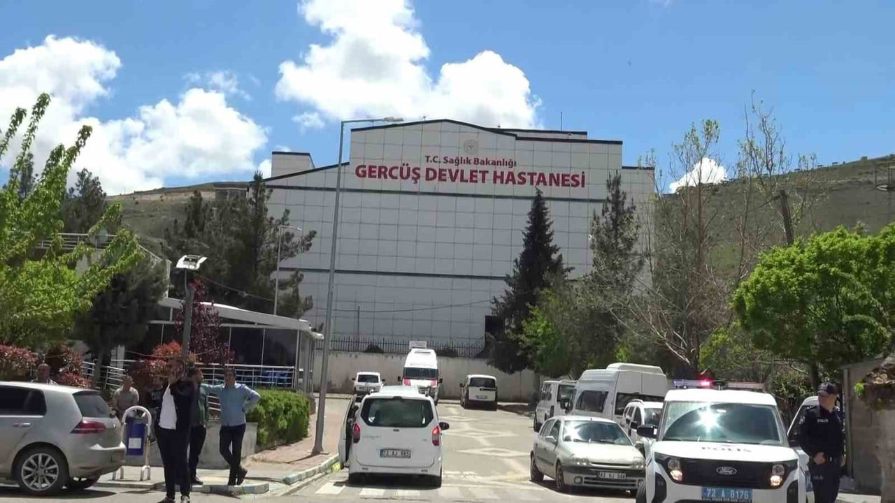 SAĞLIK EKİPLERİ TARAFINDAN İLK MÜDAHALESİ YAPILAN S.K., GERCÜŞ DEVLET HASTANESİ'NE...
