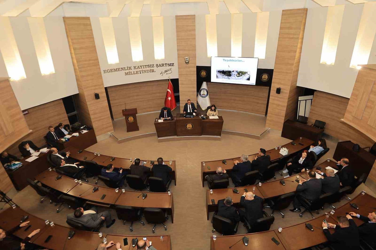 ŞAHİNBEY BELEDİYESİ NİSAN AYI OLAĞAN MECLİS TOPLANTISININ 1.OTURUMU ŞAHİNBEY BELEDİYESİ MECLİS...