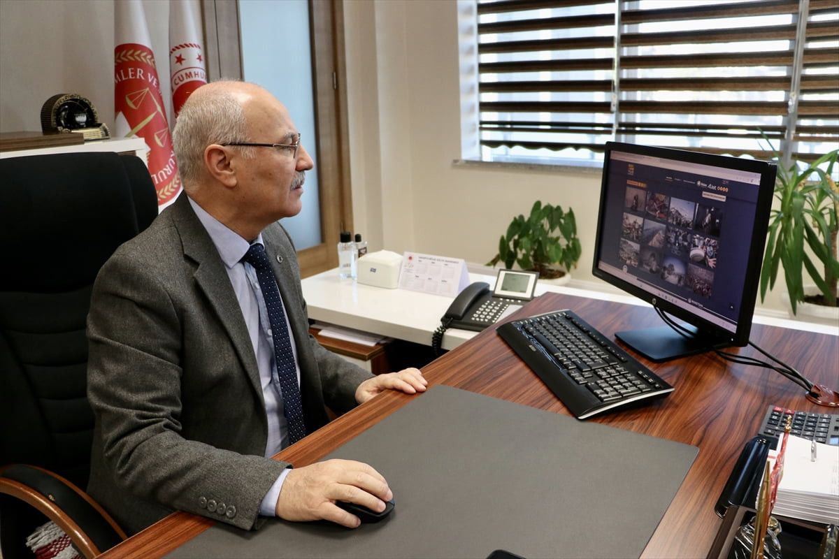 Sakarya Bölge Adliye Mahkemesi (BAM) Başkanı Nuri Koçer, Anadolu Ajansının (AA) gözünden 2025'e...