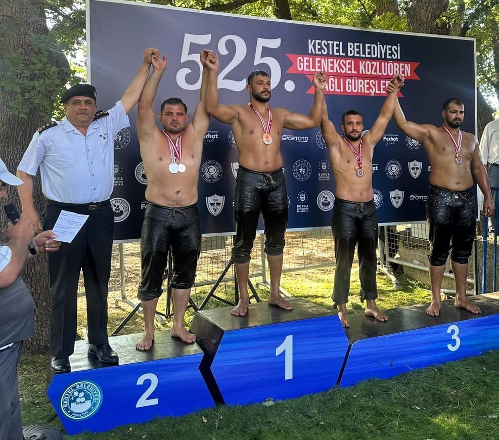 SAKARYA BÜYÜKŞEHİR BELEDİYESİ SPOR KULÜBÜ SPORCULARI, KATILDIKLARI DURGUNSU KANO TÜRKİYE KUPASI VE...