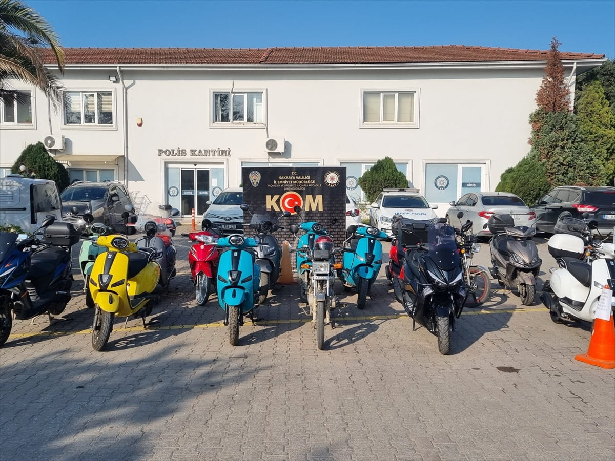 Sakarya merkezli 19 ilde düzenlenen operasyonda motor hacmi değiştirilerek usulsüz satışı yapılan...