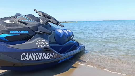 Sakarya'da bayramın 1. günü cankurtaranların hayat nöbeti başladı