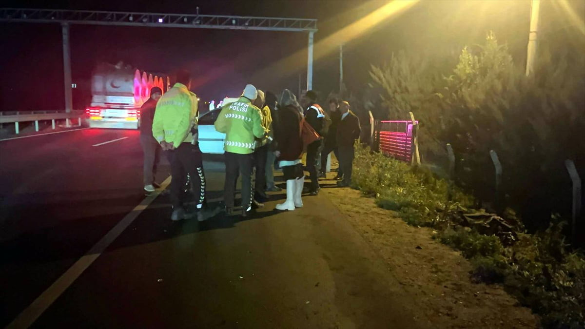 Sakarya'nın Pamukova ilçesinde SUV tipi aracın çarptığı kadın hayatını kaybetti.