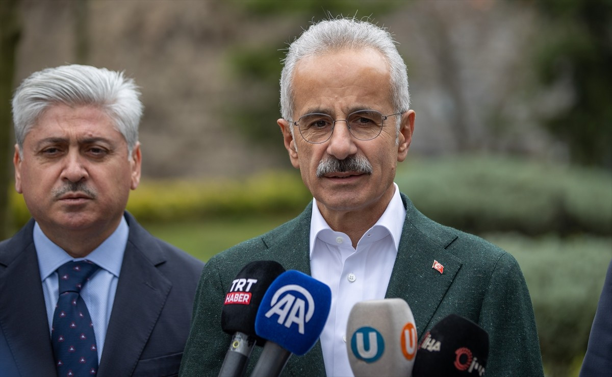 Sakarya'nın Sapanca ilçesinde bir otelde düzenlenen Deniz Ticaret Odası (DTO) Müşterek Meslek...