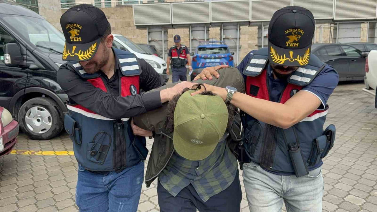 SAKARYA’DAN AİLESİNİ ZİYARET ETMEK İÇİN SAMSUN’A GELEN VE DEAŞ TERÖR ÖRGÜTÜ İLE BAĞLANTISI OLDUĞU...