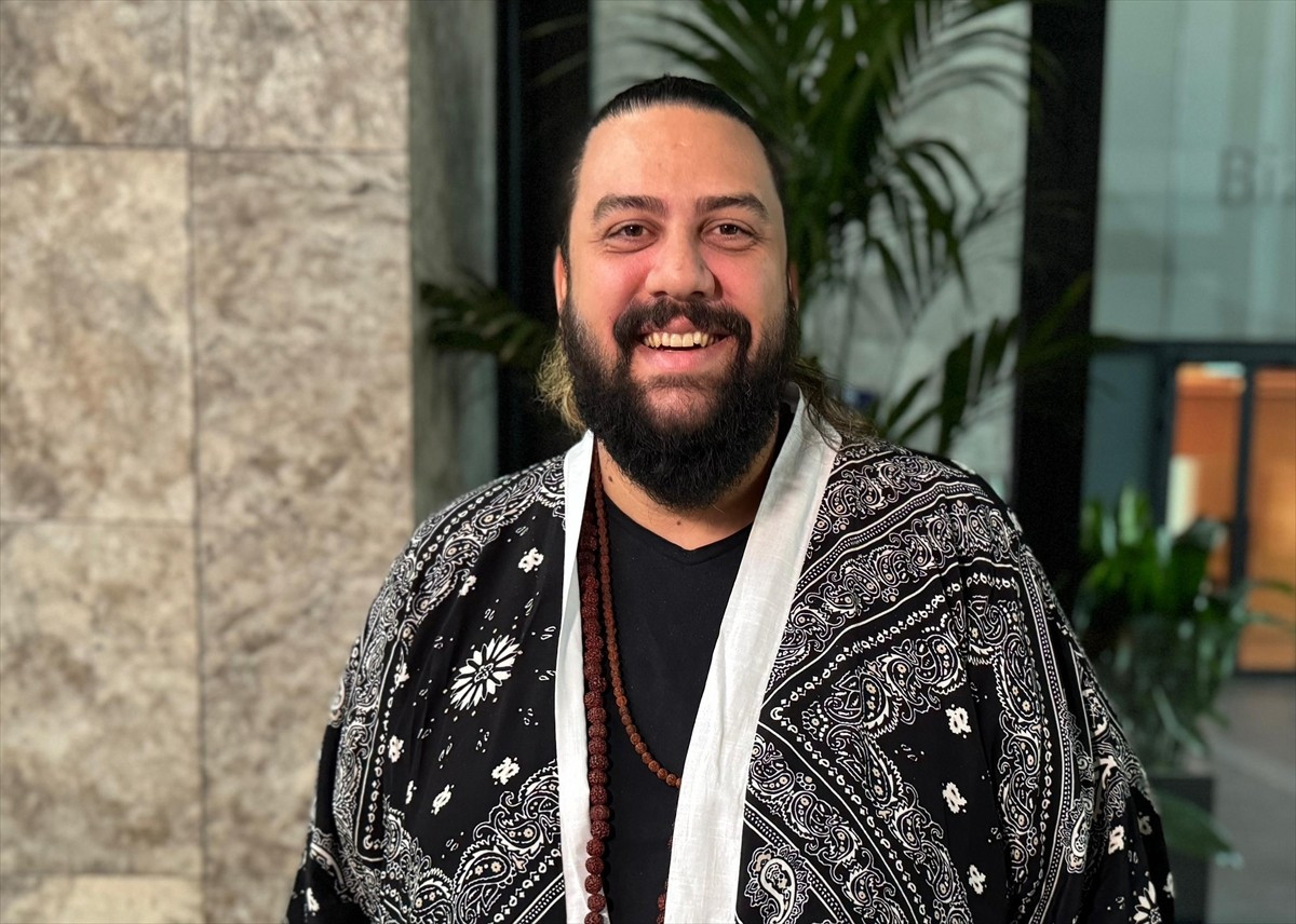 Saksafon virtüözü, besteci ve prodüktör Anıl Şallıel, 13 Aralık'ta müziğin çok sesliliğini sahneye...