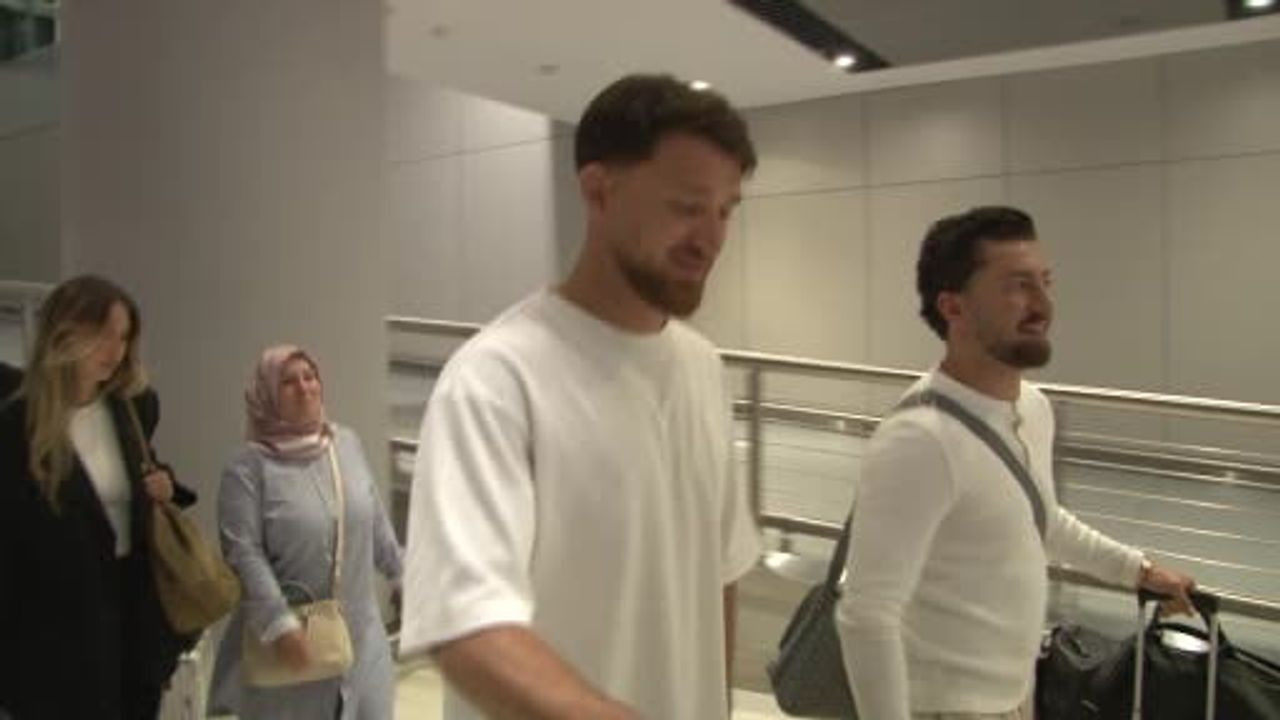 Salih Özcan, Beşiktaş için İstanbul’a geldi