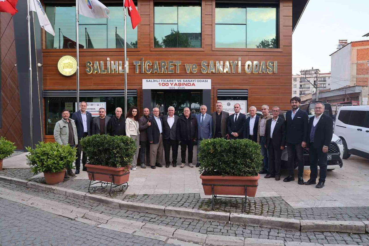 SALİHLİ TİCARET VE SANAYİ ODASI'NDA DÜZENLENEN İSTİŞARE TOPLANTISINDA SELENDİ’NİN YILLARDIR ÇÖZÜM...