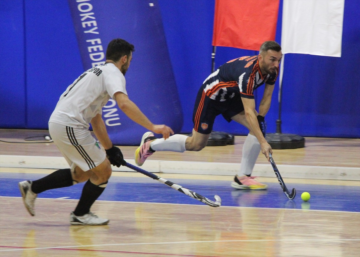 Salon Hokeyi Erkekler Süper Lig maçları Antalya'nın Alanya ilçesinde gerçekleştirildi. Atatürk...