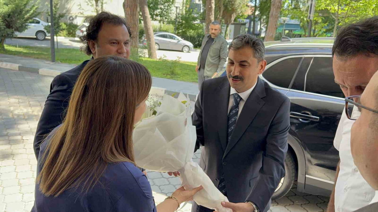 SAMSUN CUMHURİYET BAŞSAVCILIĞI GÖREVİNE ATANAN MUSTAFA ÇAKMAK, YENİ GÖREVİNE BAŞLADI.