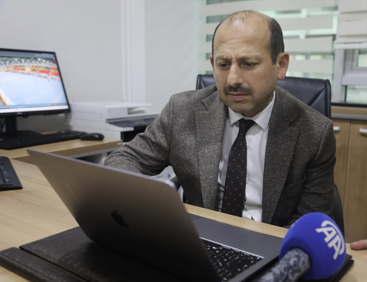 Samsun Gençlik ve Spor Müdürü Feyzullah Dereci, Anadolu Ajansının (AA) gözünden 2025'e damga vuran...