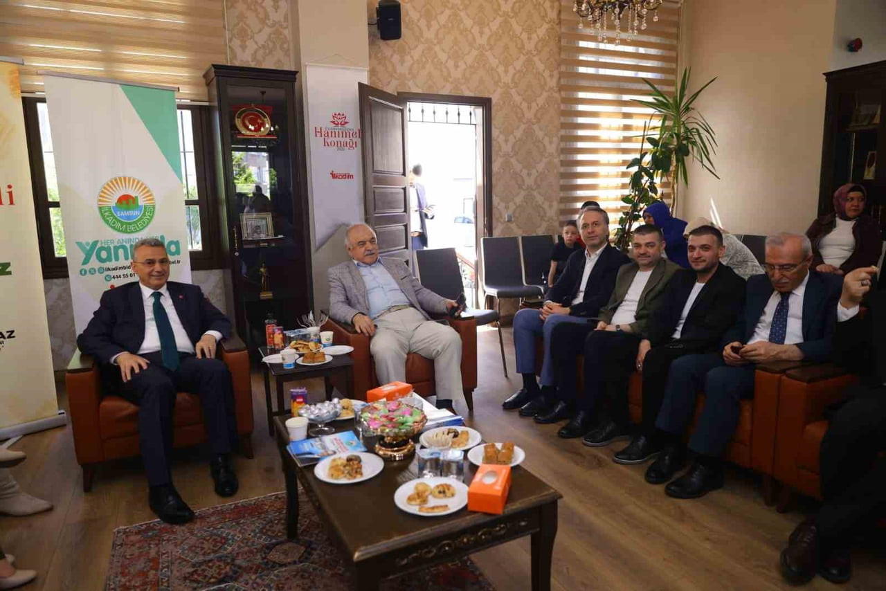 SAMSUN İLKADIM BELEDİYE BAŞKANI İHSAN KURNAZ, BAYRAMLAŞMA PROGRAMINDA HANIMELİ KONAĞI'NDA...
