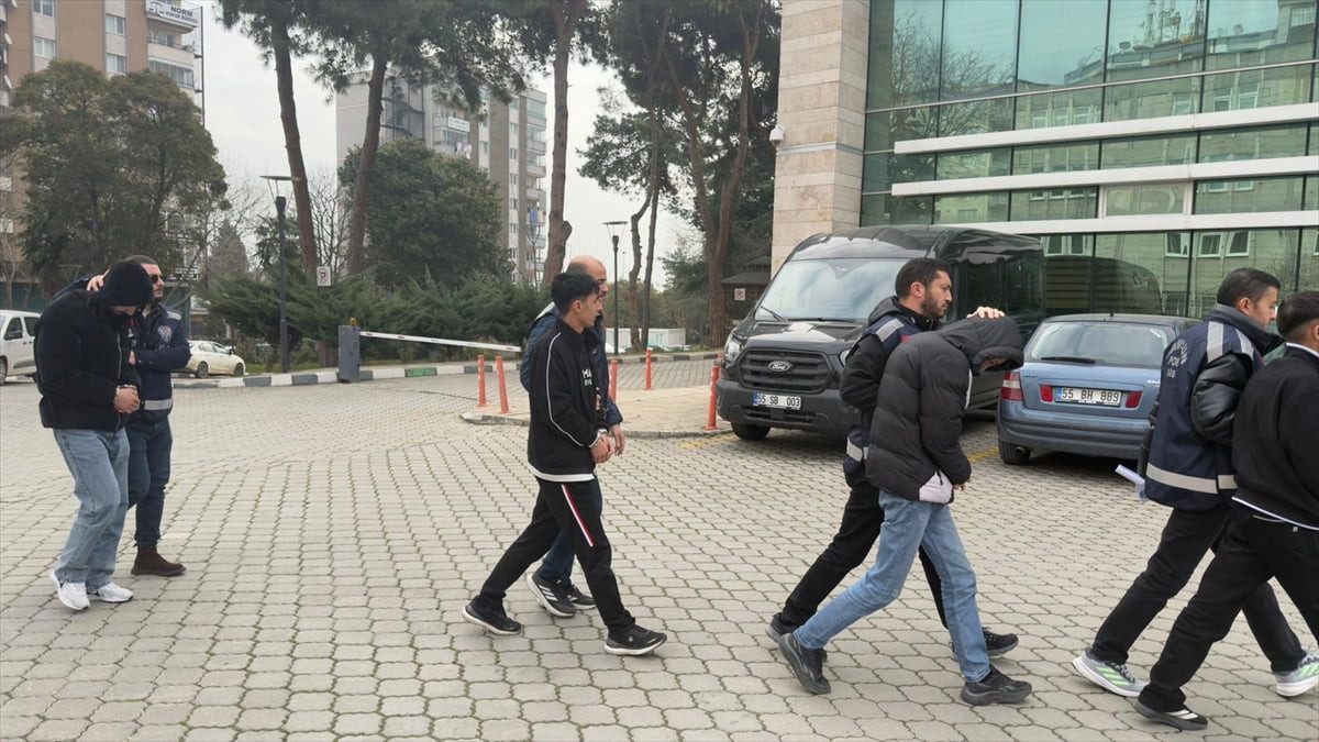 Samsun merkezli 3 ilde, internette sahte ilan vererek dolandırıcılık yapan 5 şüpheli gözaltına...